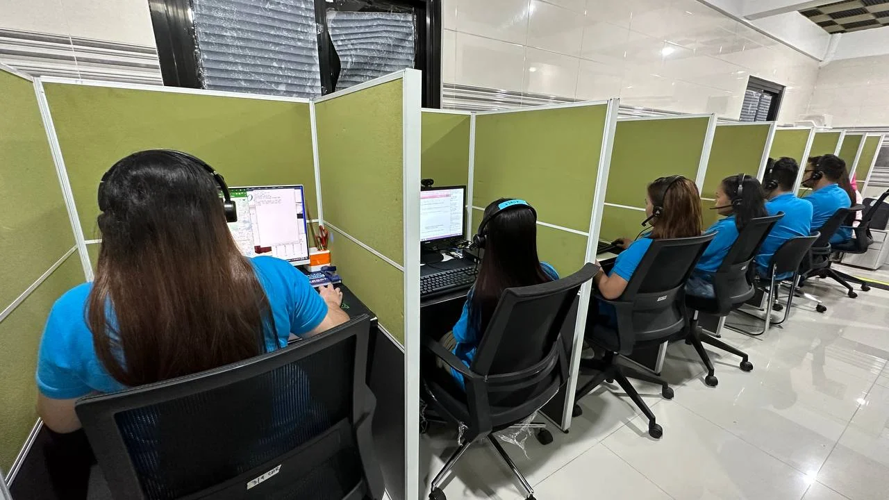 agents_working lady agents